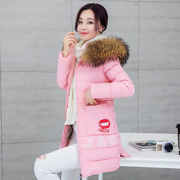 μακρύ χειμώνα σακάκι των γυναικών με κουκούλα κάτω για να φιλήσει απλικέ