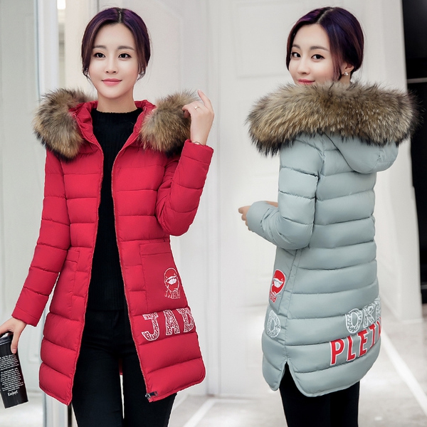 μακρύ χειμώνα σακάκι των γυναικών με κουκούλα κάτω για να φιλήσει απλικέ