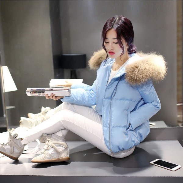 Топло зимно яке  с огромна качулка от естествен косъм 