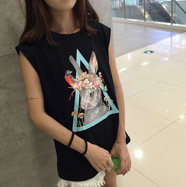 Модерни дамски потници с различни цветове и мотиви. 