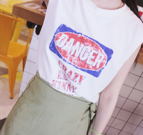 Модерни дамски потници с различни цветове и мотиви. 