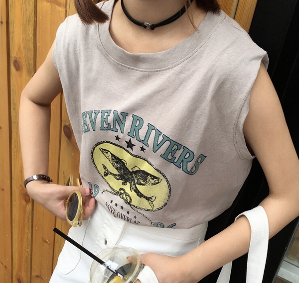 Модерни дамски потници с различни цветове и мотиви. 