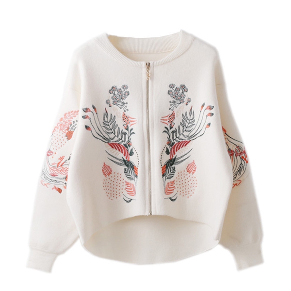 Вълнена жилетка с флорални мотиви