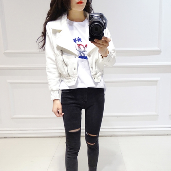 Бяло късо яке с дълъг ръкав с ластик