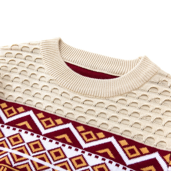 Παιδικά πουλόβερ με εθνοτικές μοτίβα σε κόκκινο και μπλε χρώμα.