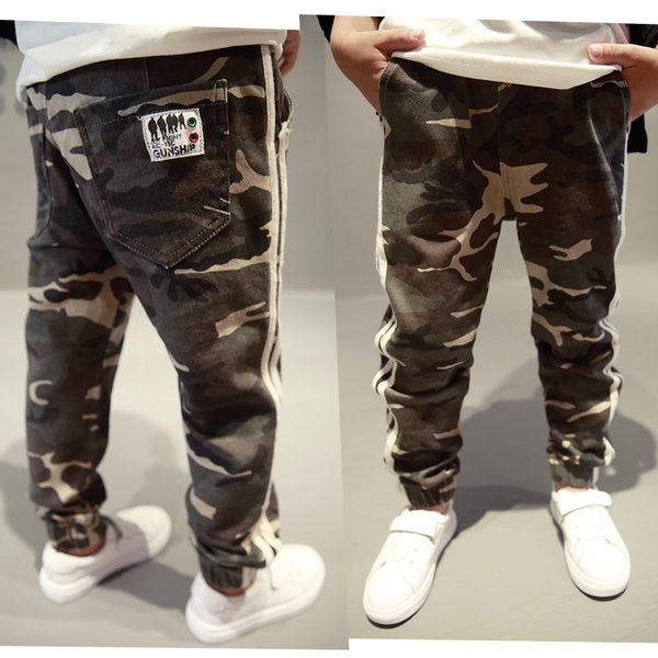 Детски ежедневни камуфлажени панталони за момчета. 