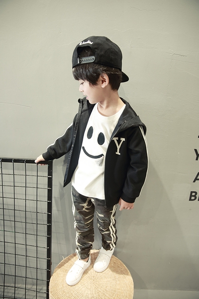 Детски ежедневни камуфлажени панталони за момчета. 