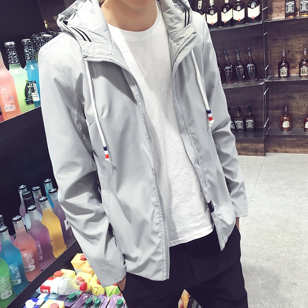 Λεπτά ανδρικά  μπουφάν  για το φθινόπωρο με κουκούλα - 4 μοντέλα