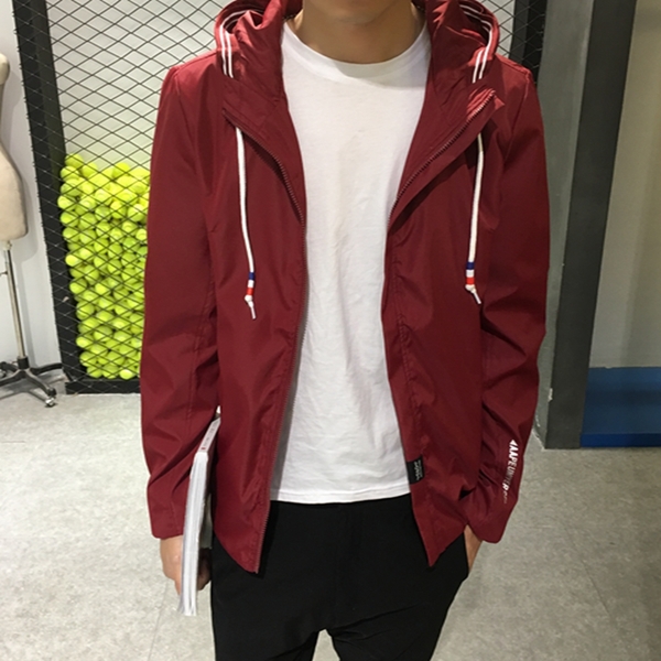 Λεπτά ανδρικά  μπουφάν  για το φθινόπωρο με κουκούλα - 4 μοντέλα