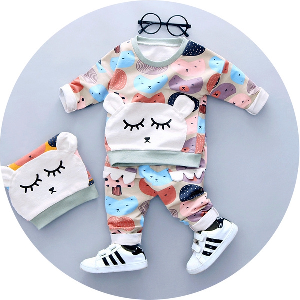 Детски комплекти в свежи етно мотиви в два цвята.