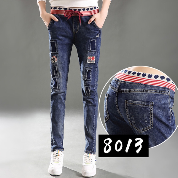 Есенни женски дънки в различни мотиви.