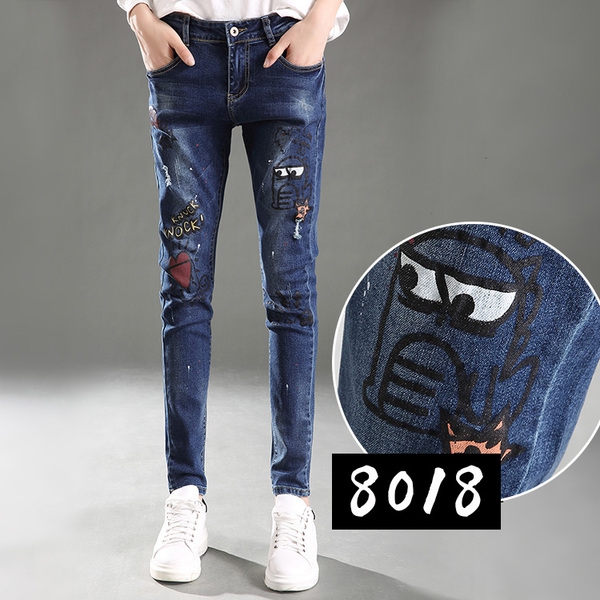 Есенни женски дънки в различни мотиви.