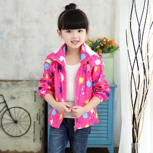 Παιδικά μπουφάν άνοιξη-φθινόπωρο για τα κορίτσια διαφορετικά μοντέλα και εκτυπωτές.