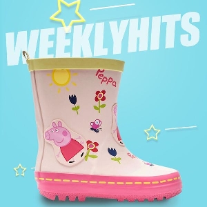 Ροζ ελαστικές μπότες για κορίτσια κατάλληλες για τις βροχερές μέρες.