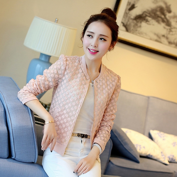 Tънко полупрозрачно късо яке в розово и бяло.