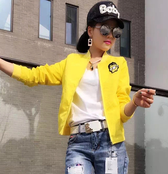 Спортно есенно яке с анимационни апликации- Черен Жълт Оранжев Бял цвят. 