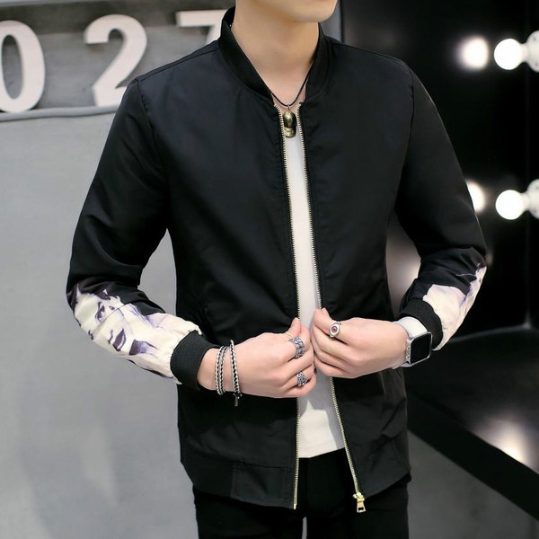 Пролетно-есенни якета за мъже с различни мотиви в няколко цвята.