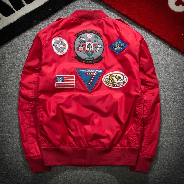 Мъжко яке в четири цвята- Син Зелен Черен Червен цвят. 