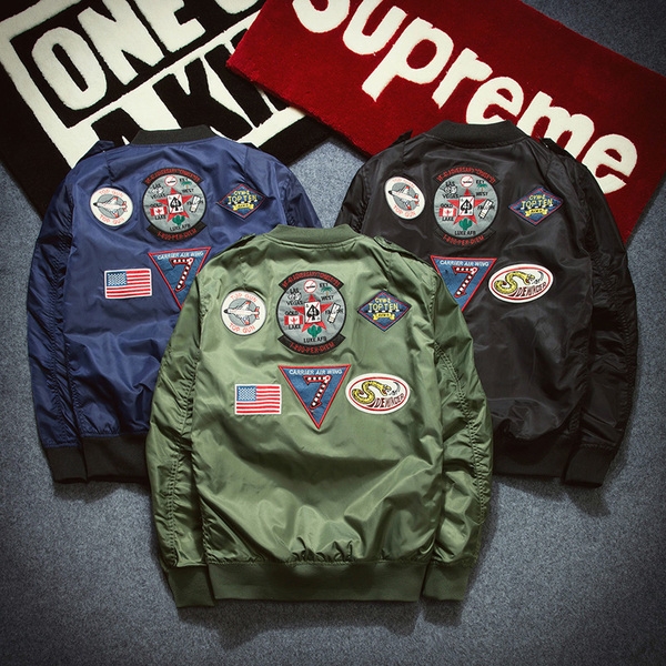 Мъжко яке в четири цвята- Син Зелен Черен Червен цвят. 