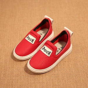 Παιδικά πάνινα παπούτσια για κορίτσια σε λευκό, μαύρο και κόκκινο χρώμα