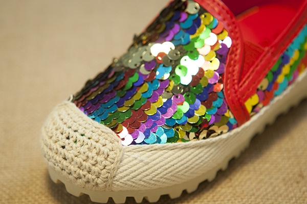 Детски есенни еспадрили за момичета с пайети. 