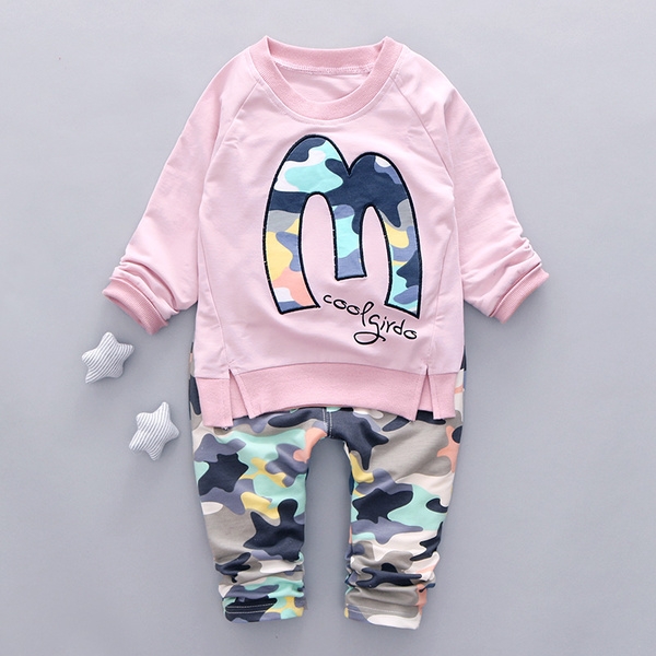 Бебешки комплекти от две части блузка и панталони за момчета и момичета-13 модела.