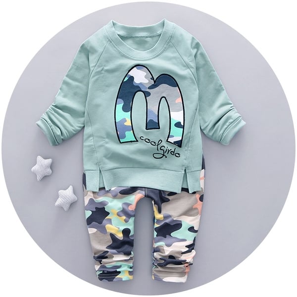 Бебешки комплекти от две части блузка и панталони за момчета и момичета-13 модела.