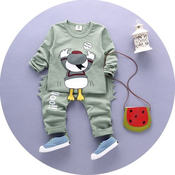 Бебешки комплекти от две части блузка и панталони за момчета и момичета-13 модела.