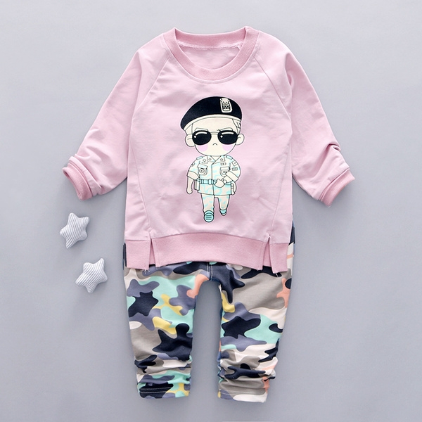 Бебешки комплекти от две части блузка и панталони за момчета и момичета-13 модела.