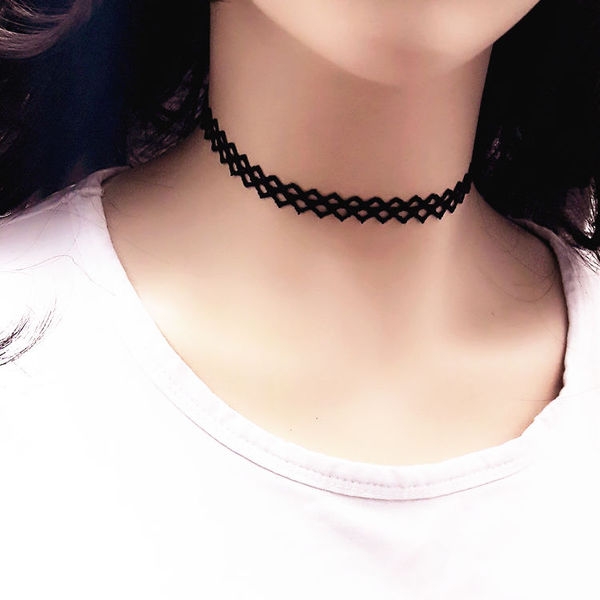 Стилни дамски огърлици над 50 модела 