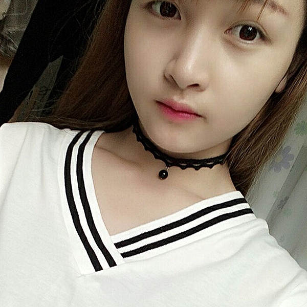 Стилни дамски огърлици над 50 модела 