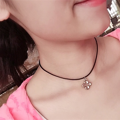 Стилни дамски огърлици над 50 модела 