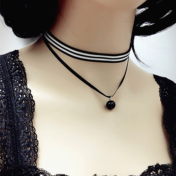 Стилни дамски огърлици над 50 модела 