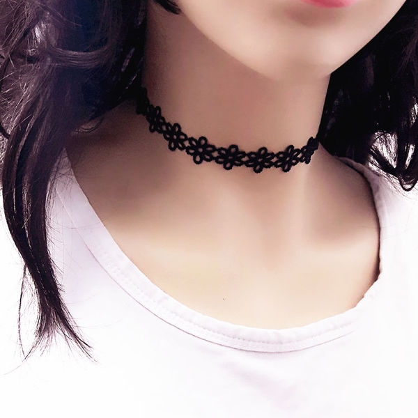 Стилни дамски огърлици над 50 модела 