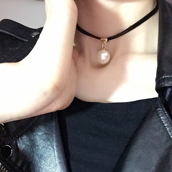 Стилни дамски огърлици над 50 модела 