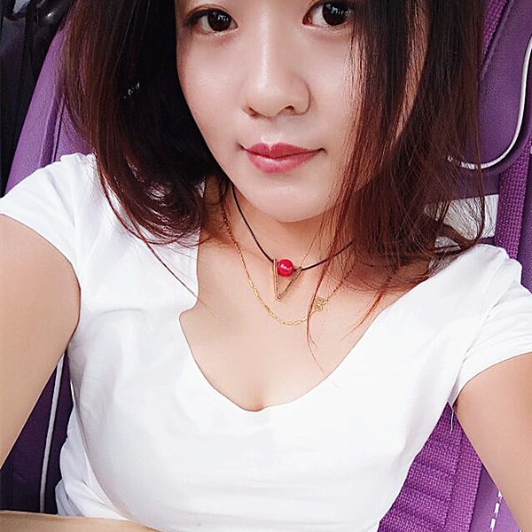 Стилни дамски огърлици над 50 модела 