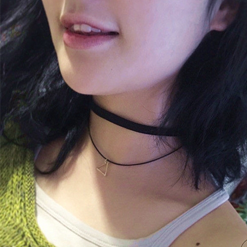 Стилни дамски огърлици над 50 модела 