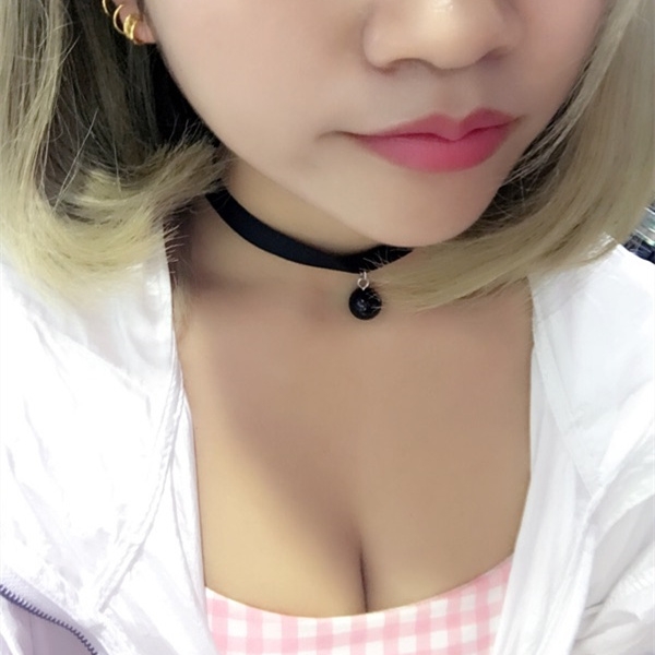 Стилни дамски огърлици над 50 модела 