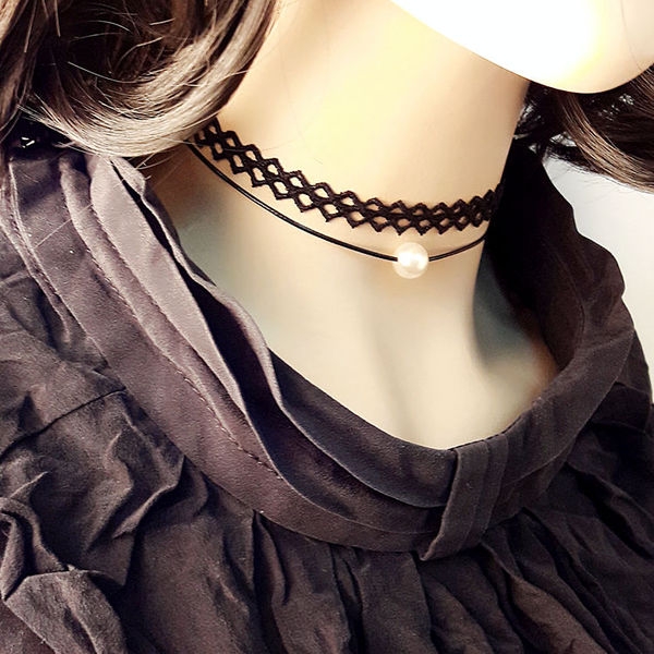 Стилни дамски огърлици над 50 модела 