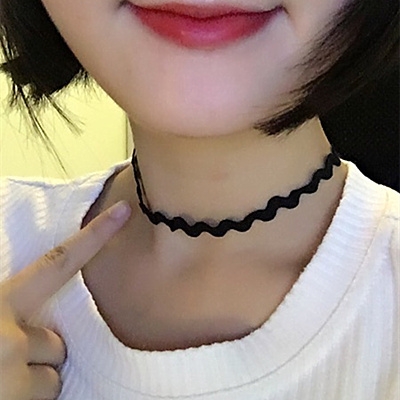 Стилни дамски огърлици над 50 модела 