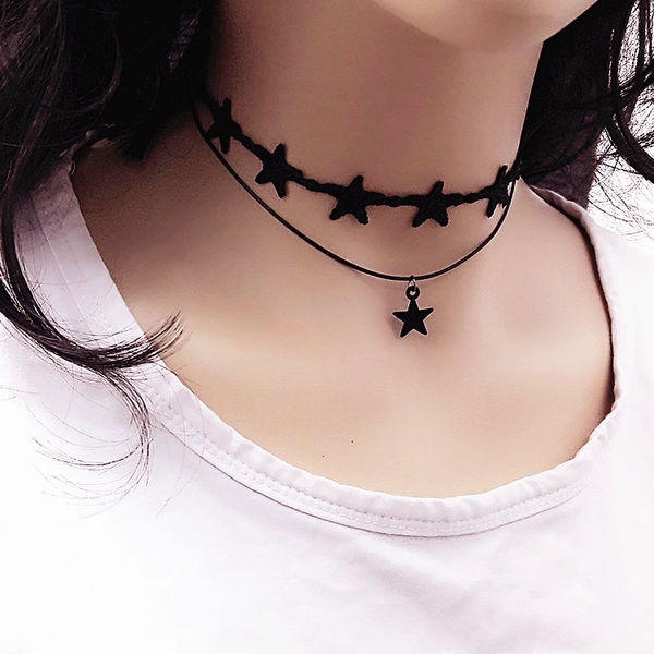 Стилни дамски огърлици над 50 модела 