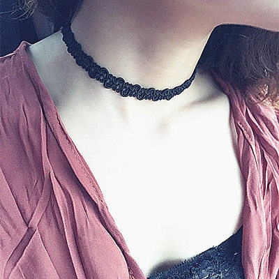 Стилни дамски огърлици над 50 модела 