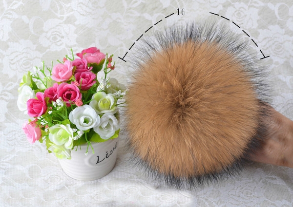 Дамски зимни шапки със свалящ се  пух: Черна, Червена, Бежова, Розова, Жълта, Сива, Бяла