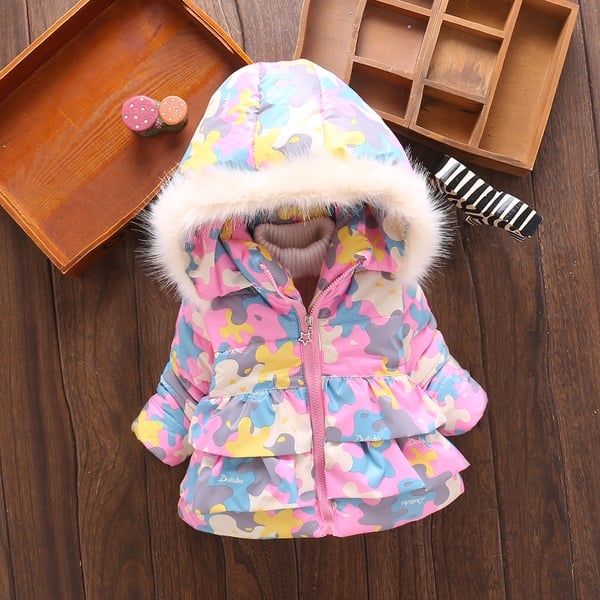 Детски зимни якета и палта за момичета голям избор от цветове и модели.