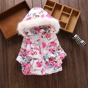 Детски зимни якета и палта за момичета голям избор от цветове и модели.