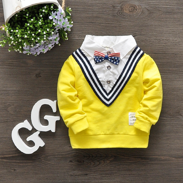 Детски есенни ризки и блузки за момчета различни цветове и модели.