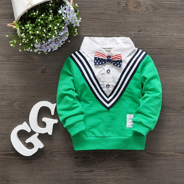 Детски есенни ризки и блузки за момчета различни цветове и модели.