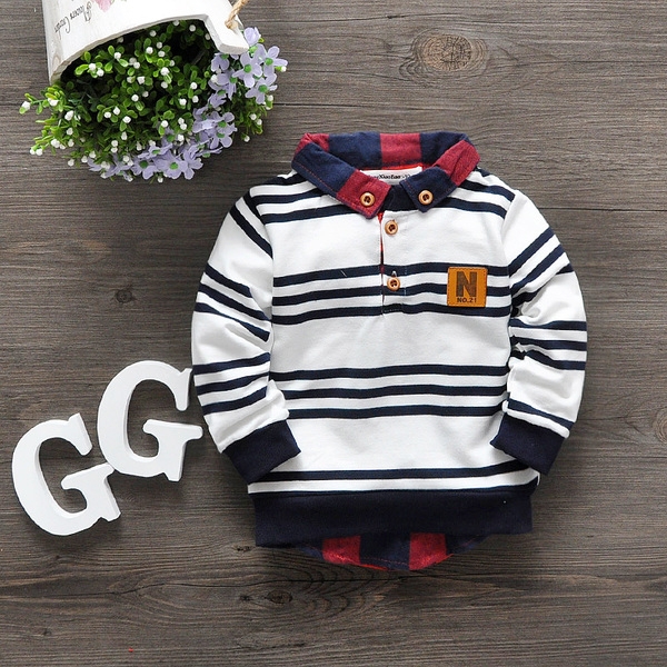 Детски есенни ризки и блузки за момчета различни цветове и модели.