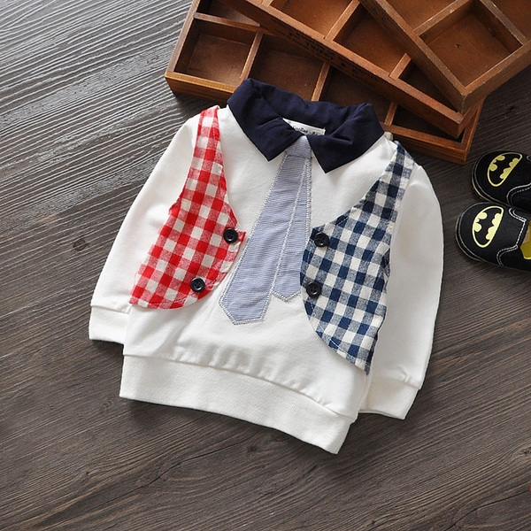 Детски есенни ризки и блузки за момчета различни цветове и модели.