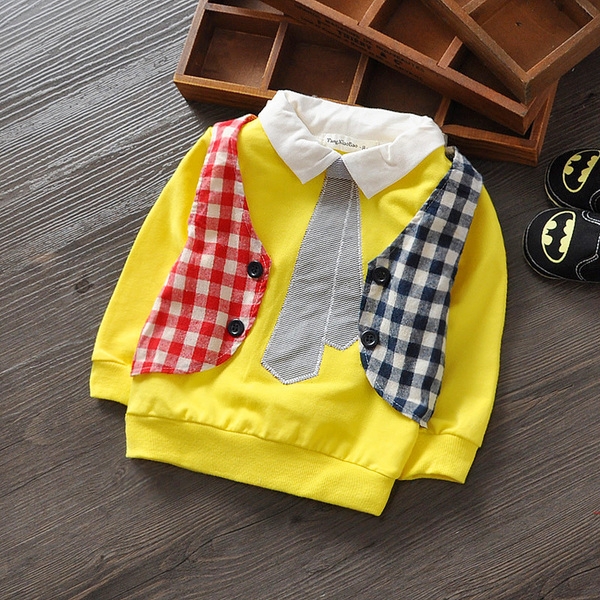 Детски есенни ризки и блузки за момчета различни цветове и модели.